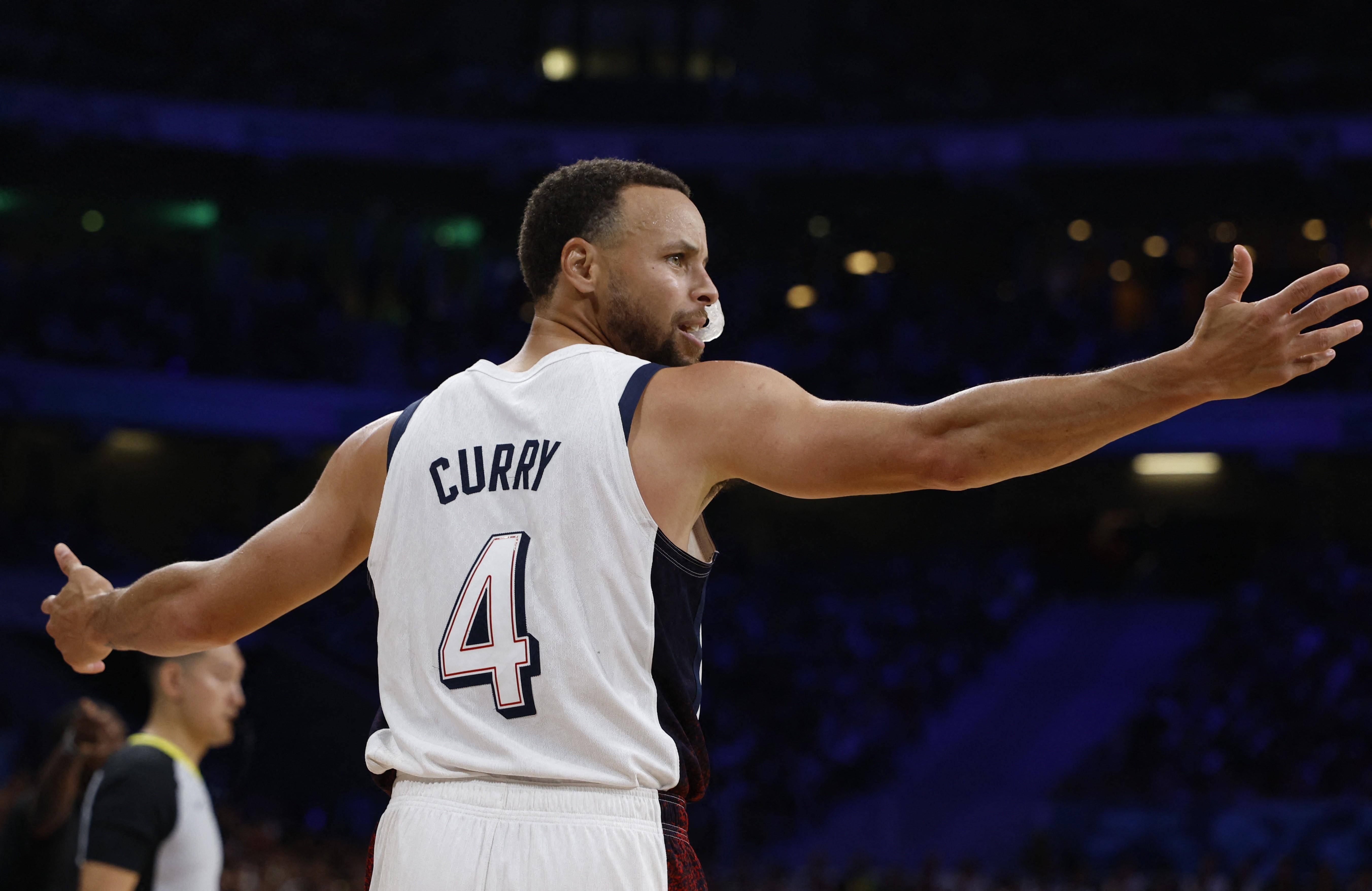 她在短短几 她在短短几