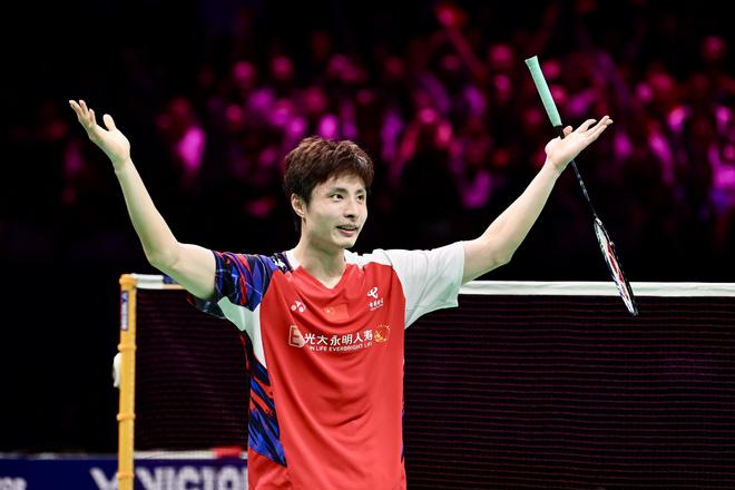 卫冕冠军的 卫冕冠军的