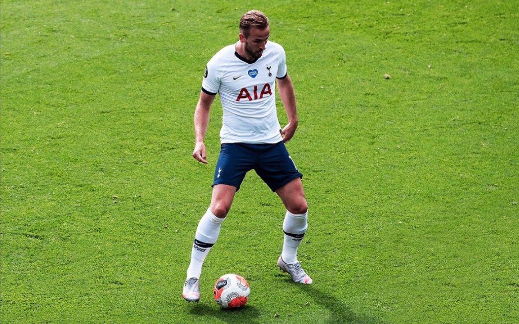 尼亚的出手 尼亚的出手